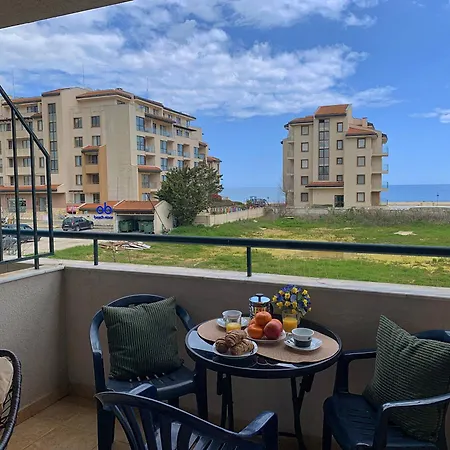 Prostor - Pool & 50m Away Obzor